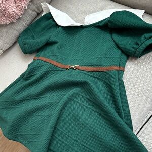 Janie & Jack equestrian dress.  Green with brown belt and white Collar.  2T